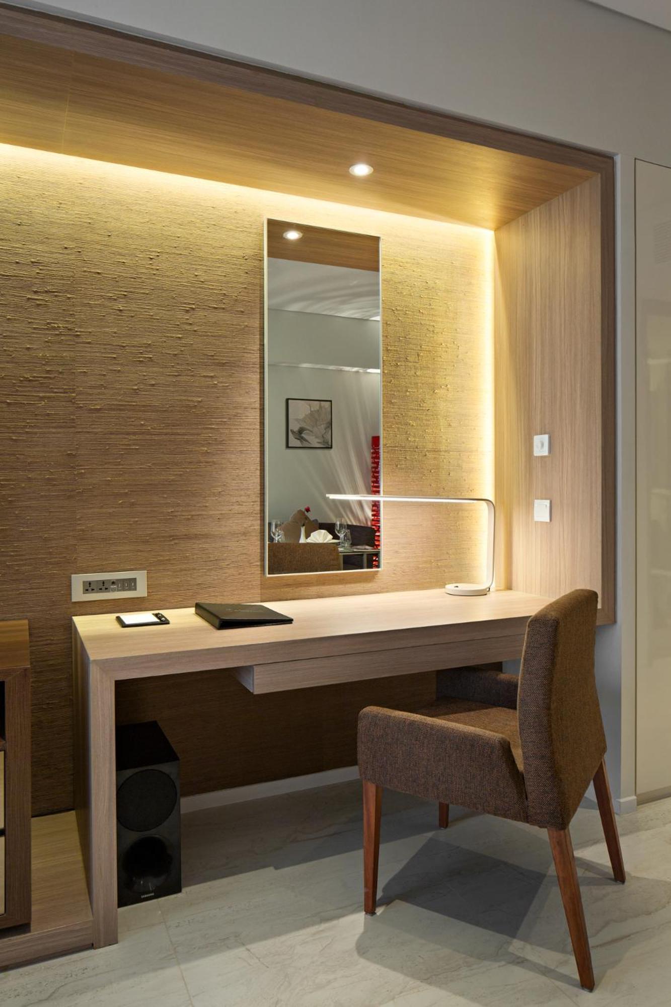 Oakwood Hotel & Residence Surabaya Eksteriør bilde